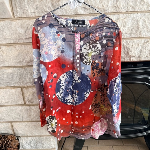 Tops - Colorful Floral Women's Top XL